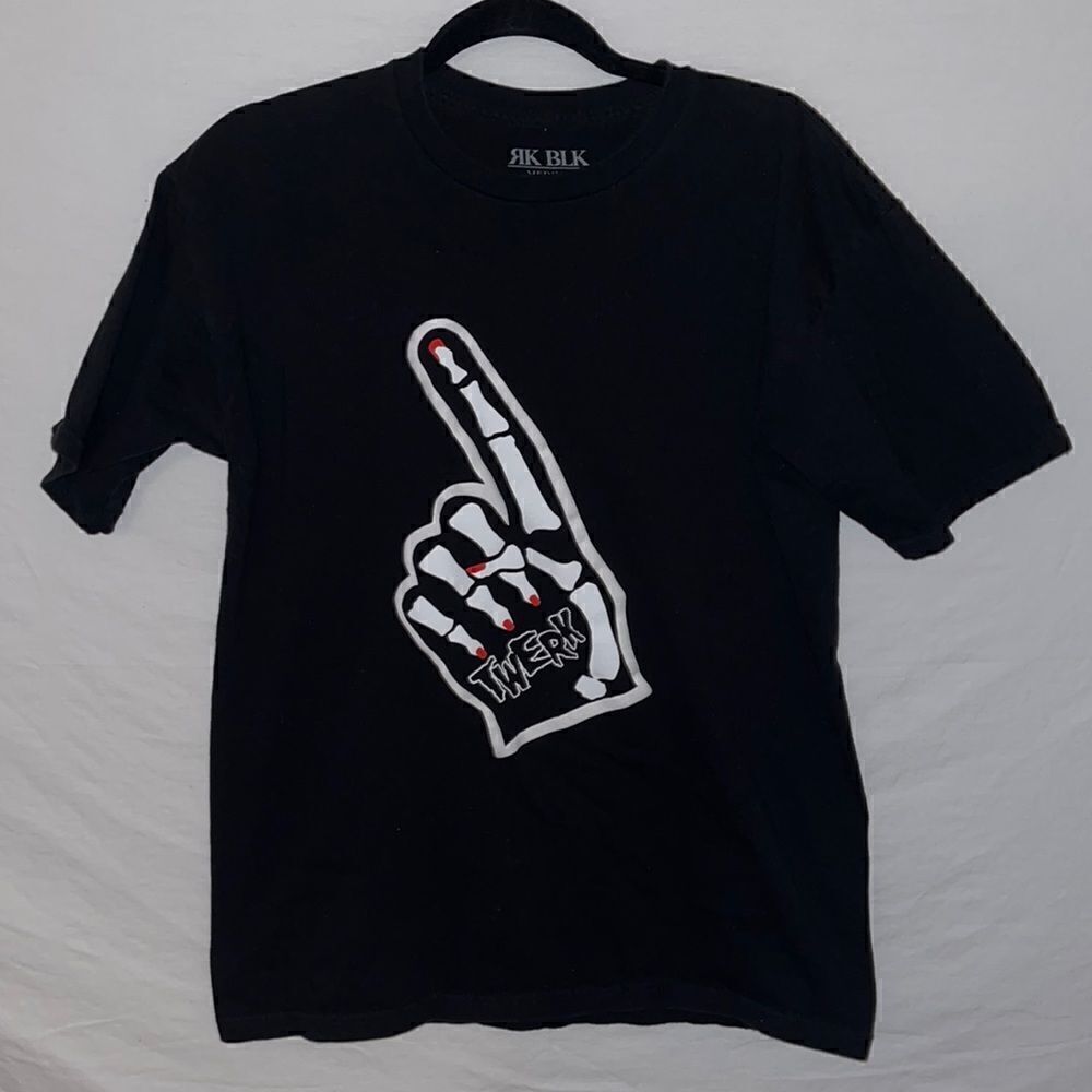 RK BLK skeleton hand t-shirt, size Medium